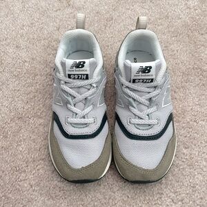 New Balance 997H for toddlers